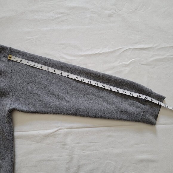 Harry Potter Crewneck Sweatshirt Hogwarts Alumni Gray Medium Academia Streetwear - Picture 6 of 9